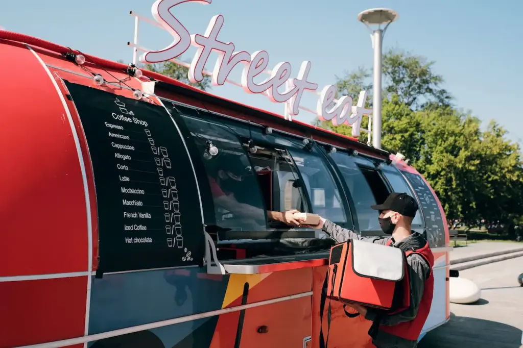 Food Trucks vs Food Trailers